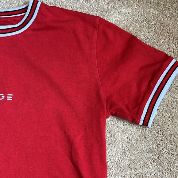 Chnge Red Short Sleeve Cropped Top   Size Medium - Picture 8 of 8